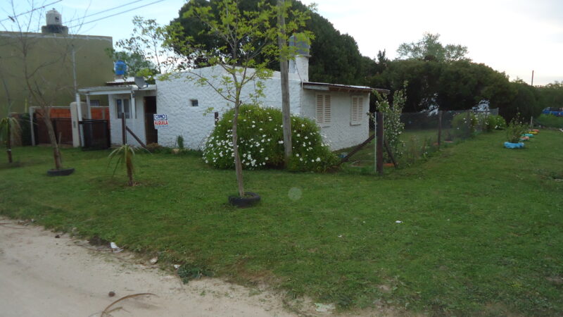 Alquilo casa en Miramar